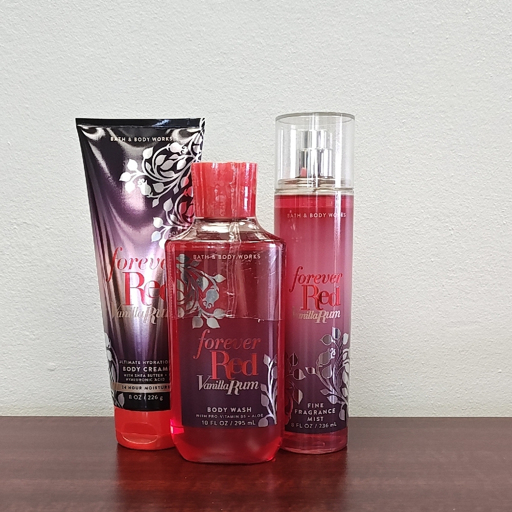 Bath & Body Works FOREVER RED VANILLA RUM 3 Piece Body Care Gift Set
